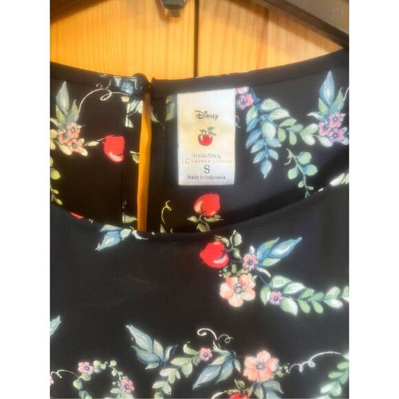 Disney Collection by Lauren Conrad Blouse Snow White Size Small (3805) - Picture 3 of 4